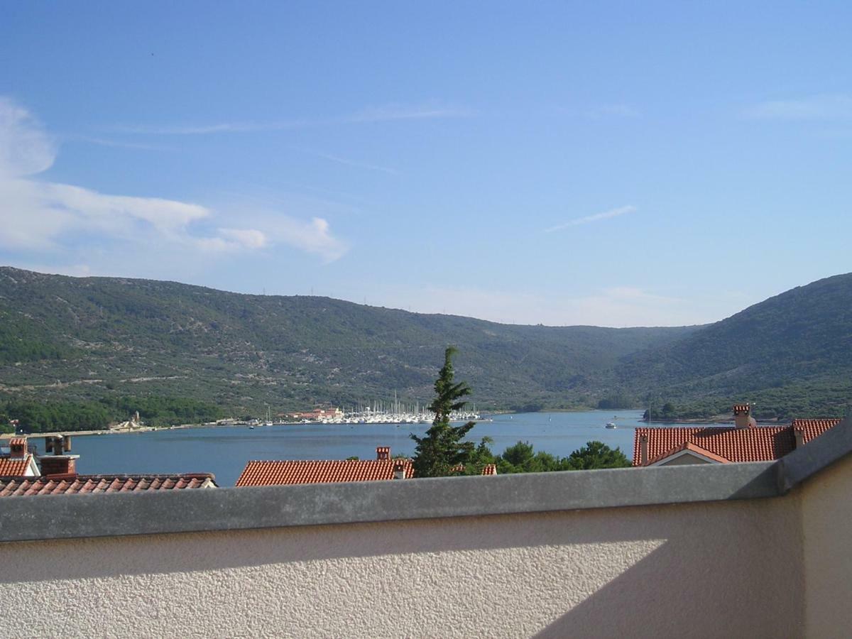 Apartments Vitkovic Cres Exterior photo